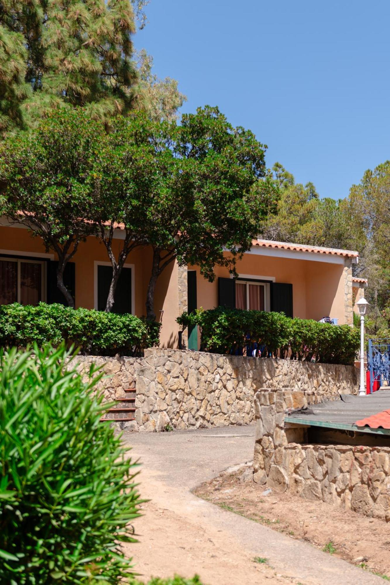 فندق Amareclub Rocca Dorada سانتا مارغريتا دي المظهر الخارجي الصورة