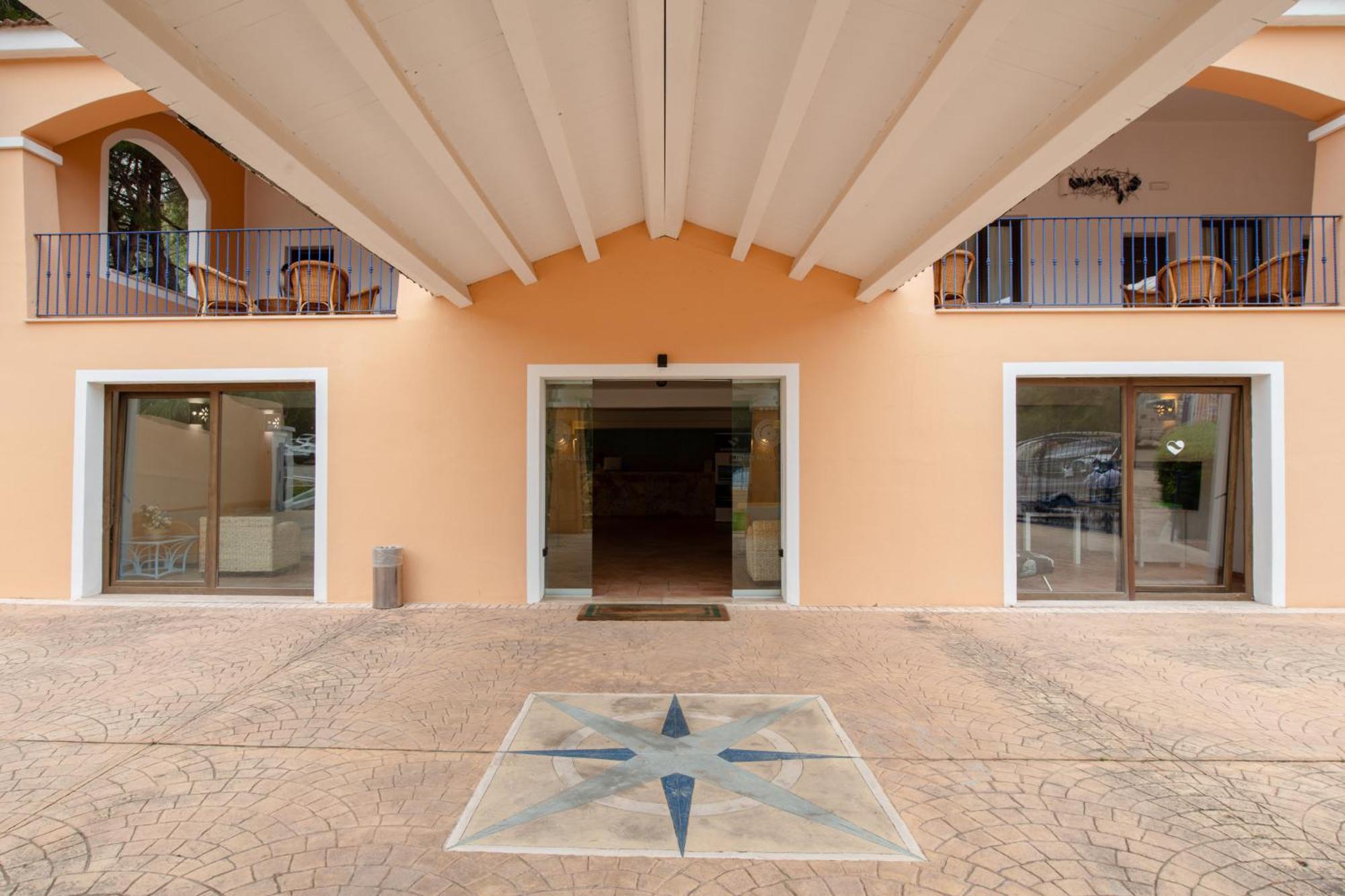 فندق Amareclub Rocca Dorada سانتا مارغريتا دي المظهر الخارجي الصورة